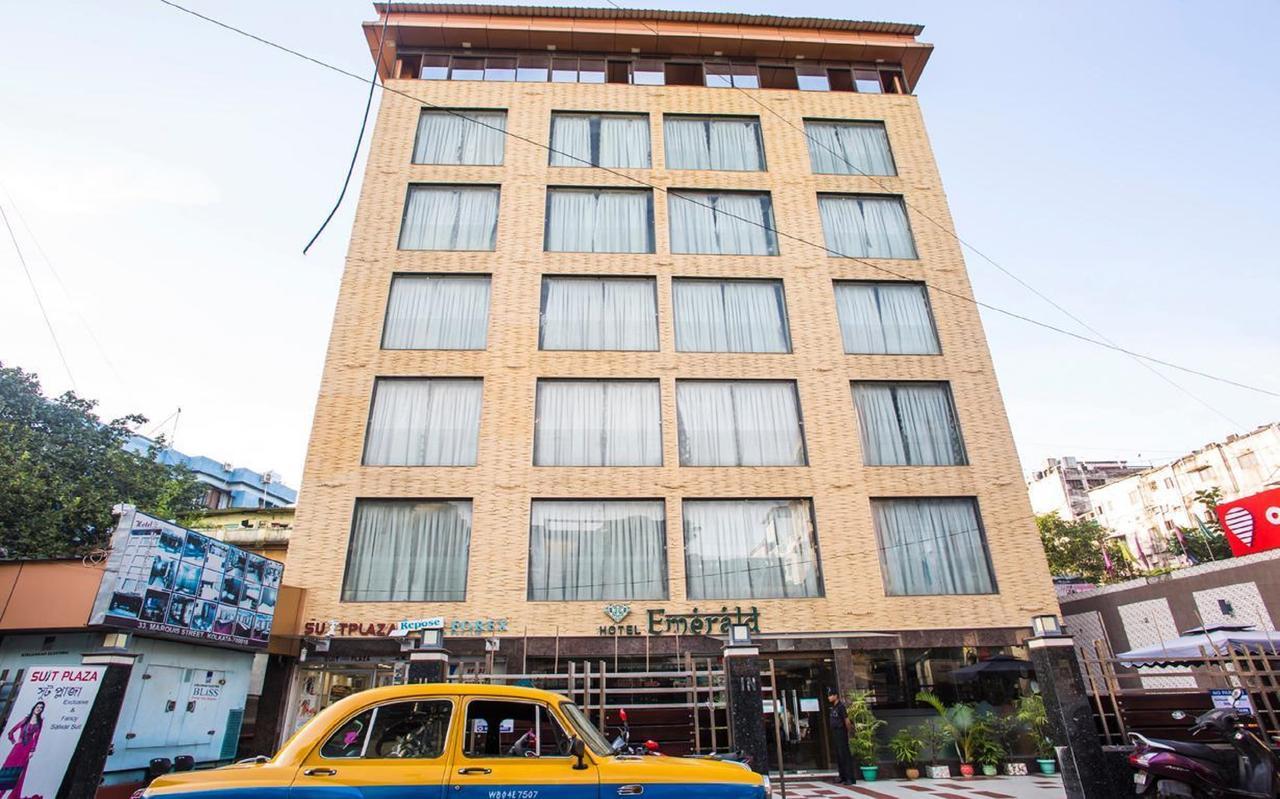 Hotel Emerald Calcutta Extérieur photo