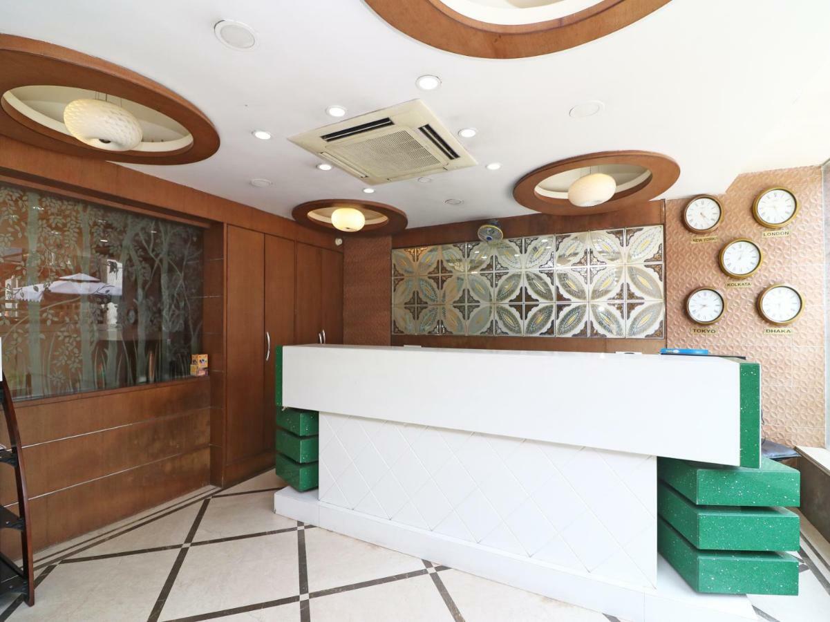 Hotel Emerald Calcutta Extérieur photo