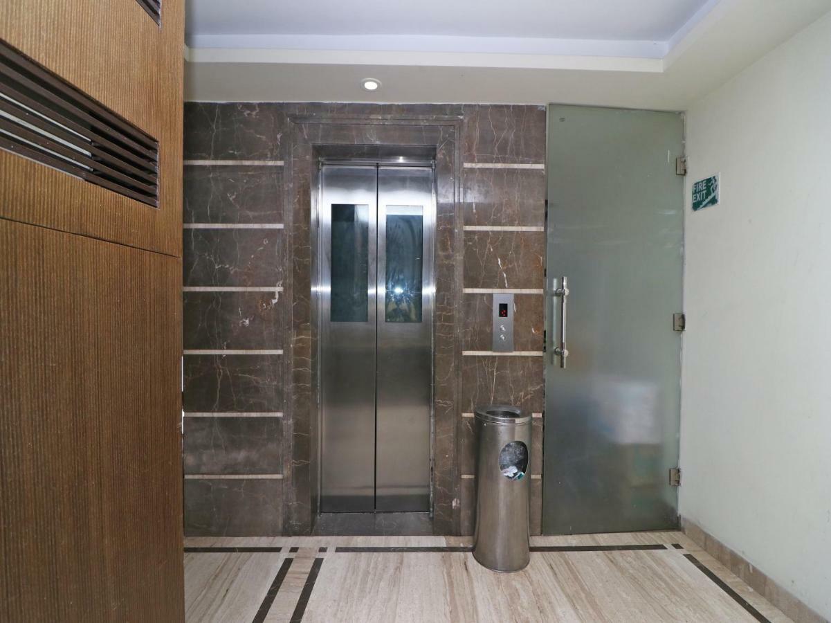 Hotel Emerald Calcutta Extérieur photo