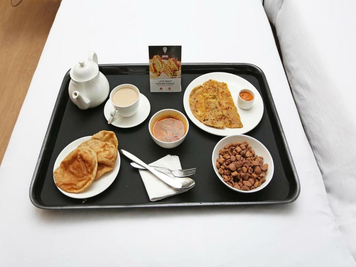Hotel Emerald Calcutta Extérieur photo