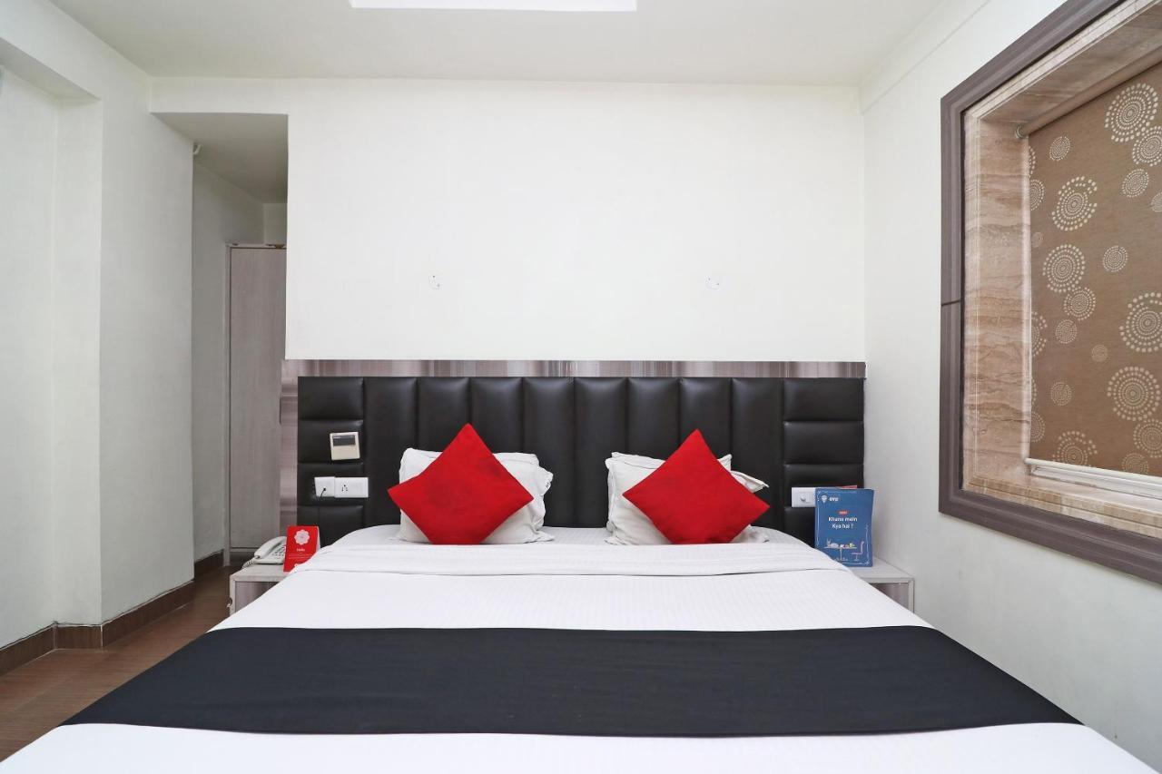 Hotel Emerald Calcutta Extérieur photo