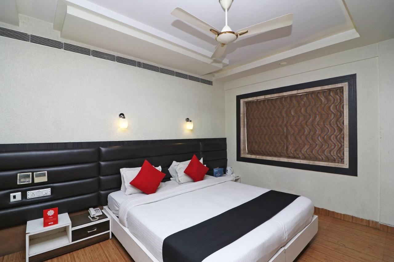 Hotel Emerald Calcutta Extérieur photo